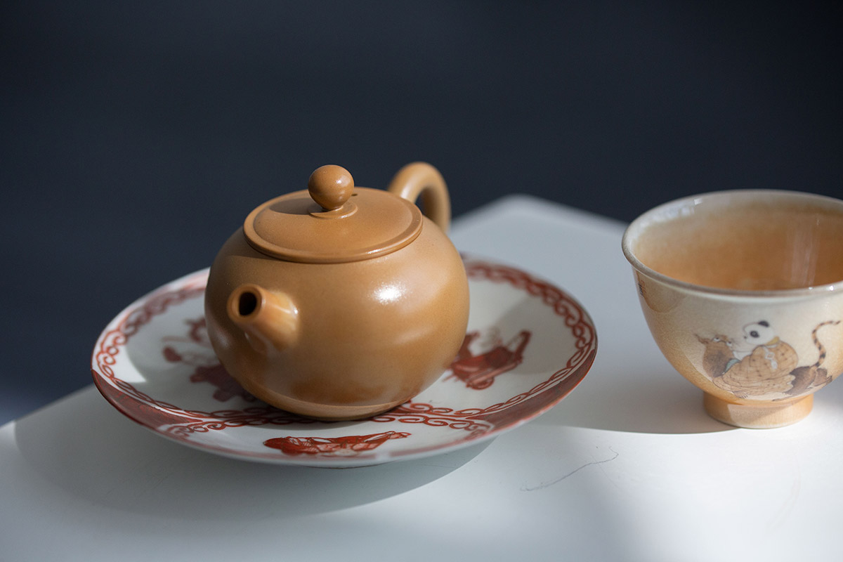 ivory-wood-fired-jianshui-zitao-teapot-qiu-4