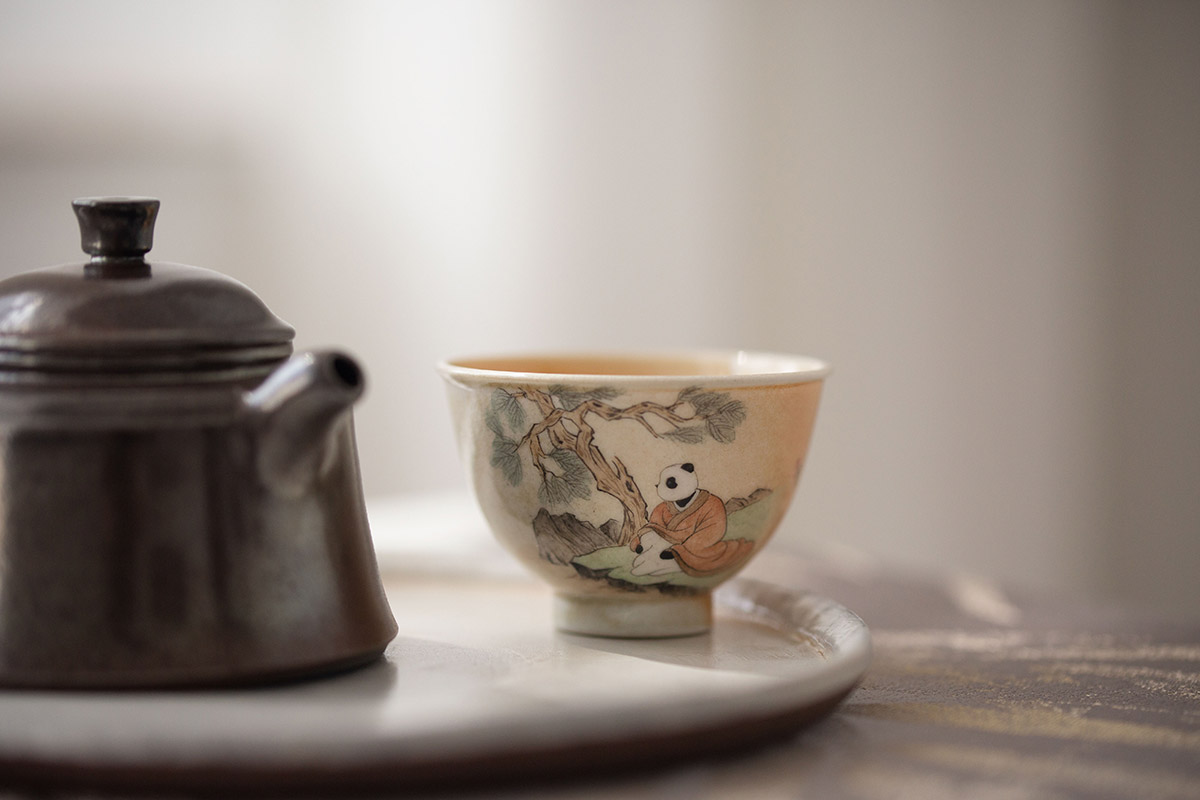 panda-society-wood-fired-teacup-chilling-8