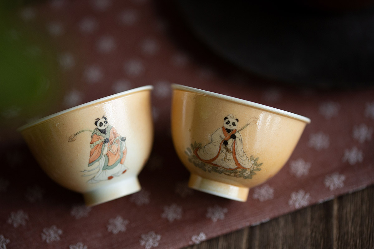 panda-society-wood-fired-teacup-ladies-2