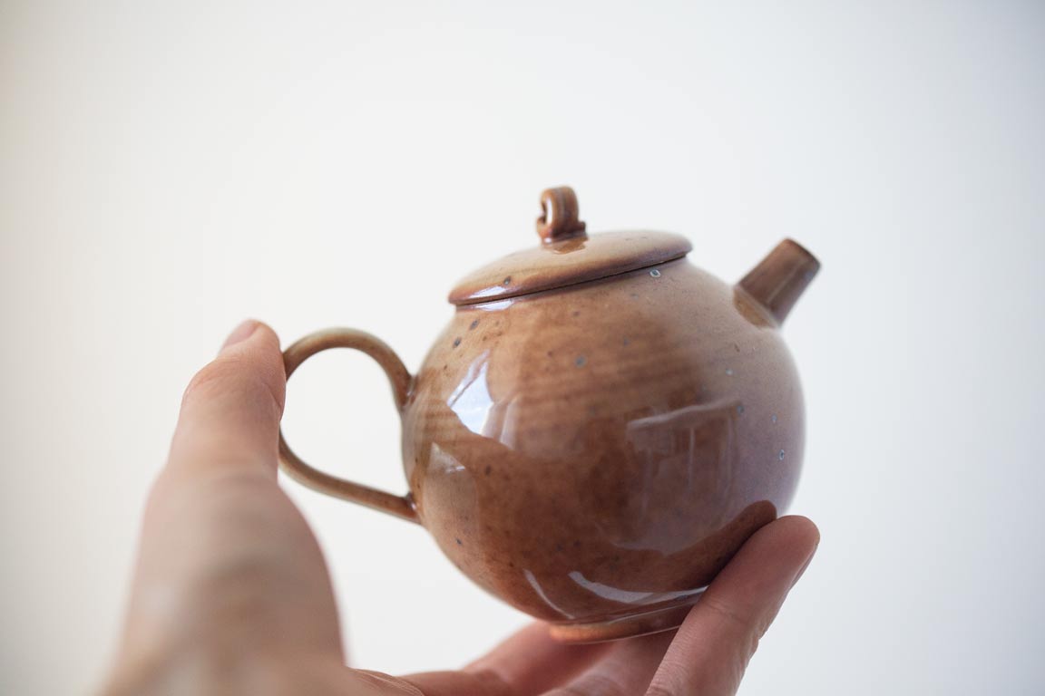 1001-teapot-420-4