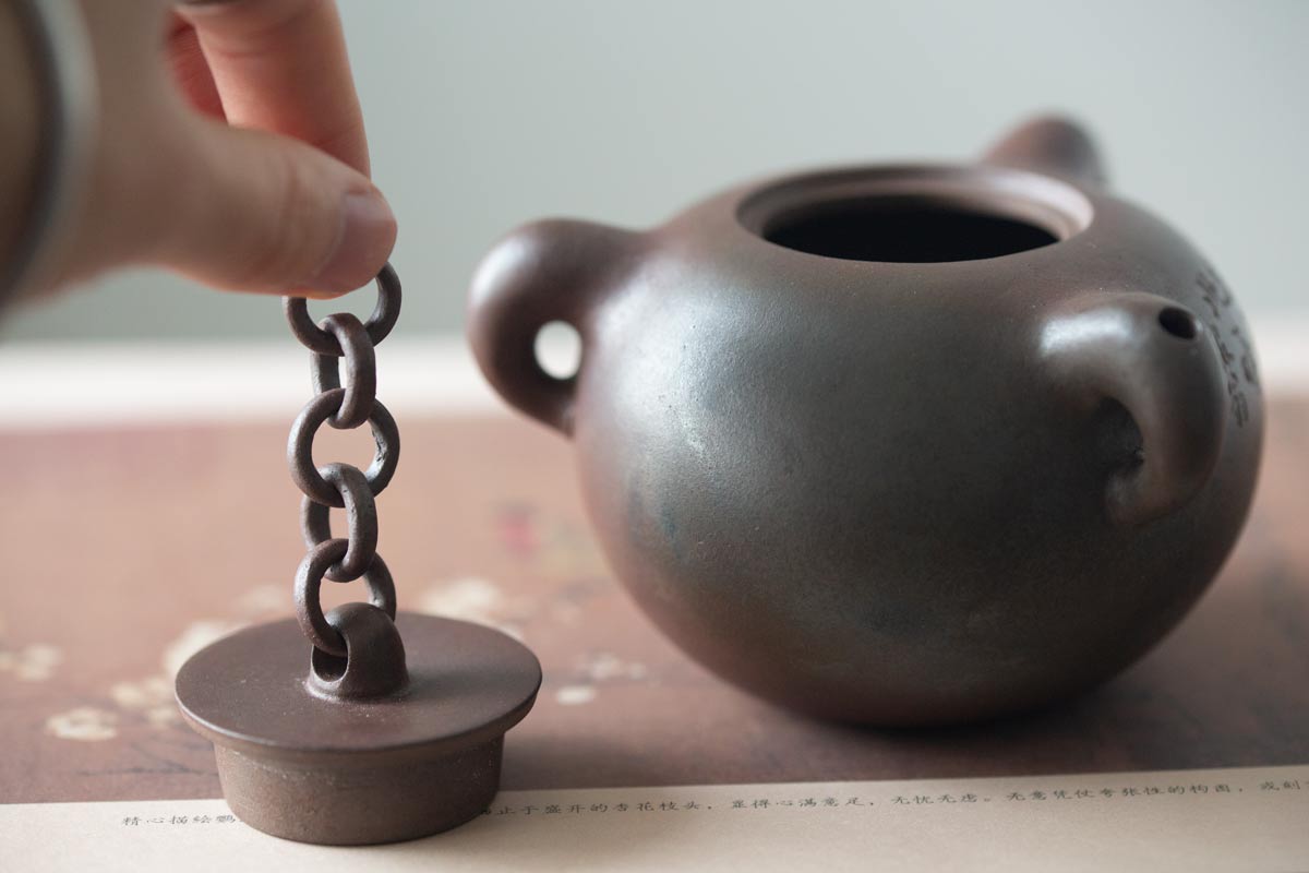 bo-lang-chui-yixing-zini-teapot-7