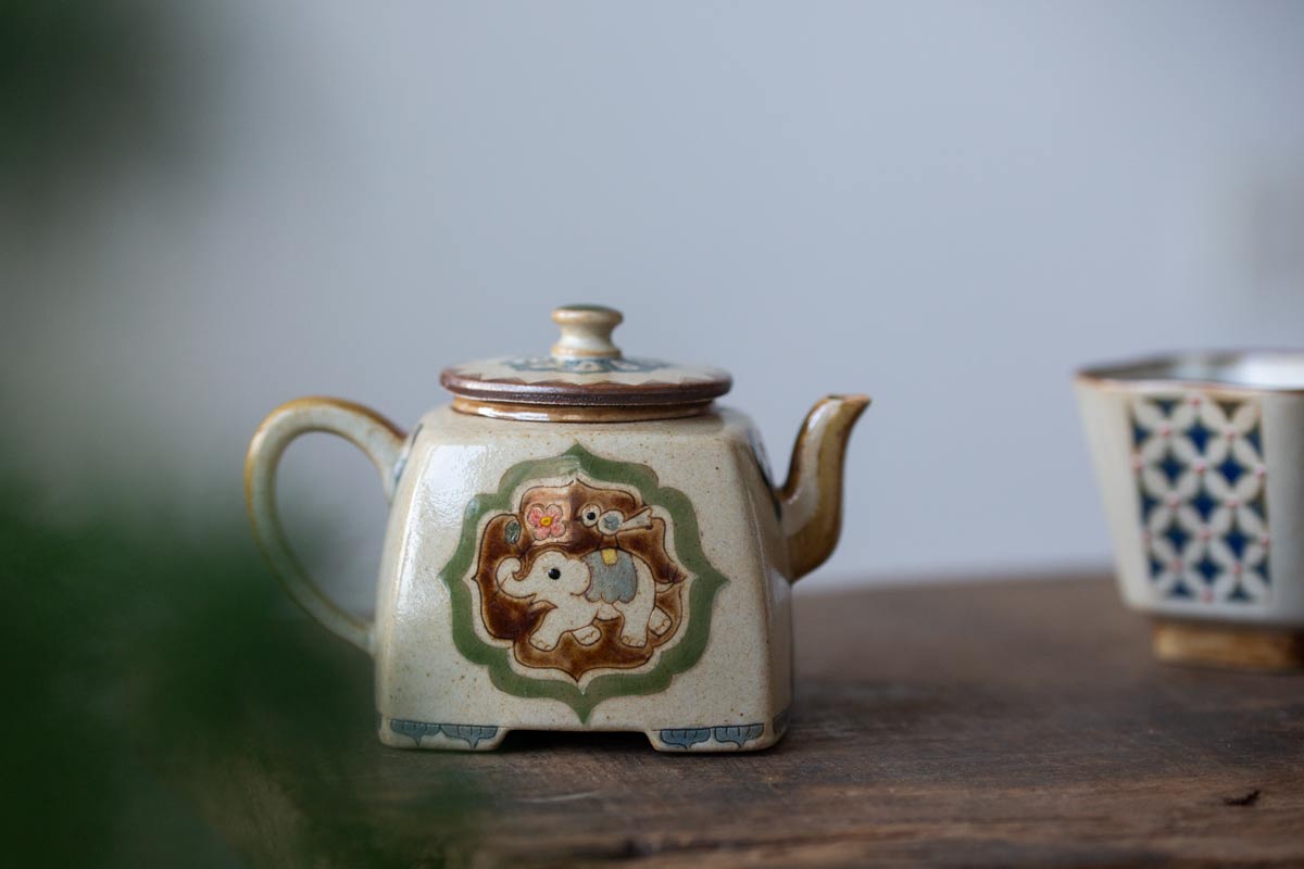 friends of the forest square teapot 5 | BITTERLEAF TEAS friends of the forest square teapot 5 | BITTERLEAF TEAS