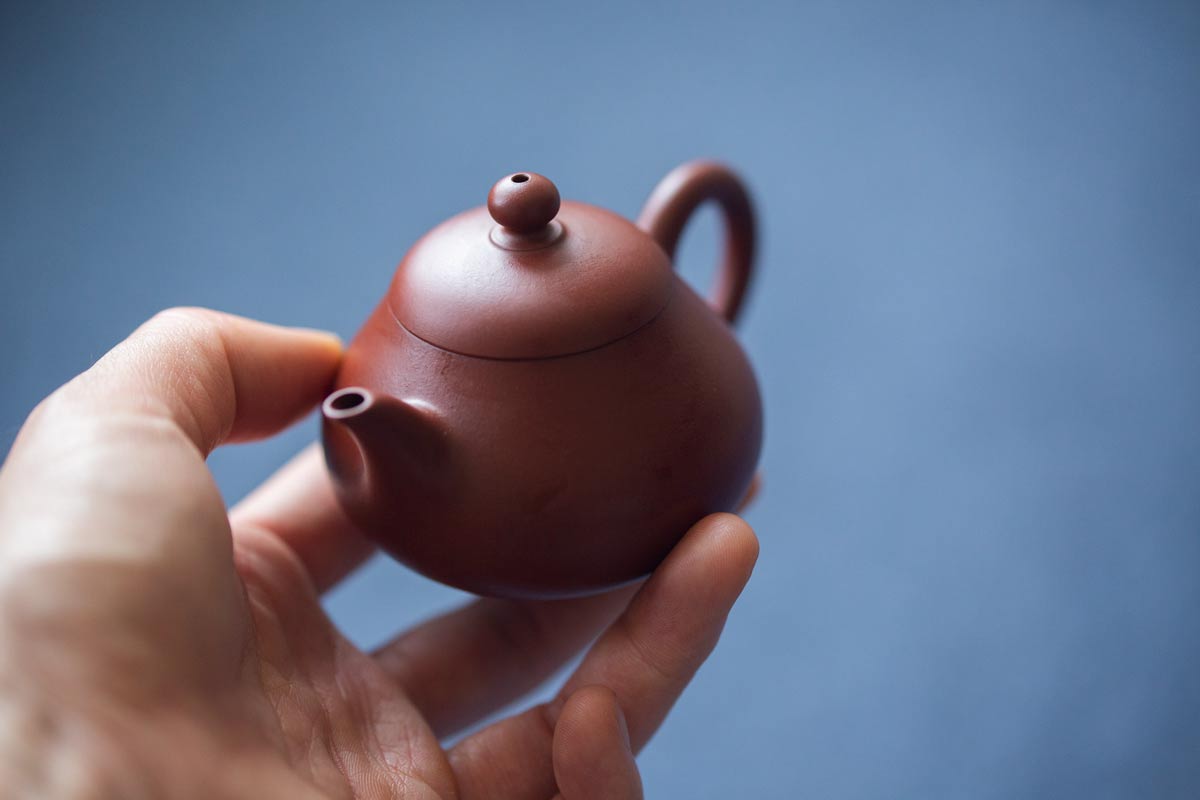 chaozhou clay mini pear teapot 7 23 11 | BITTERLEAF TEAS chaozhou clay mini pear teapot 7 23 11 | BITTERLEAF TEAS