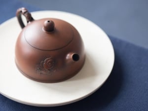 cloud 9 jianshui zitao teapot half moon 1 | BITTERLEAF TEAS