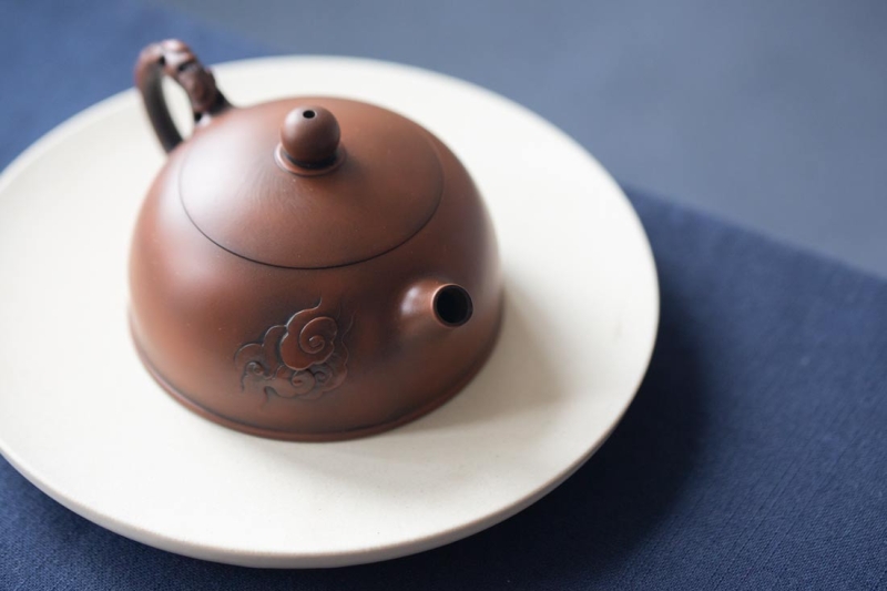 Cloud 9 Jianshui Zitao Half Moon Teapot | BITTERLEAF TEAS