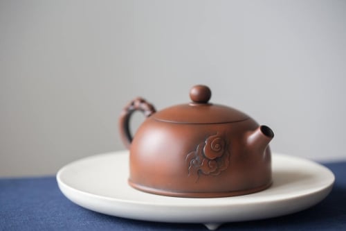Cloud 9 Jianshui Zitao Half Moon Teapot