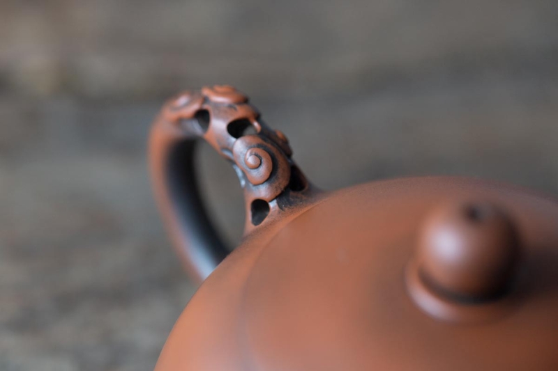 Cloud 9 Jianshui Zitao Half Moon Teapot | BITTERLEAF TEAS
