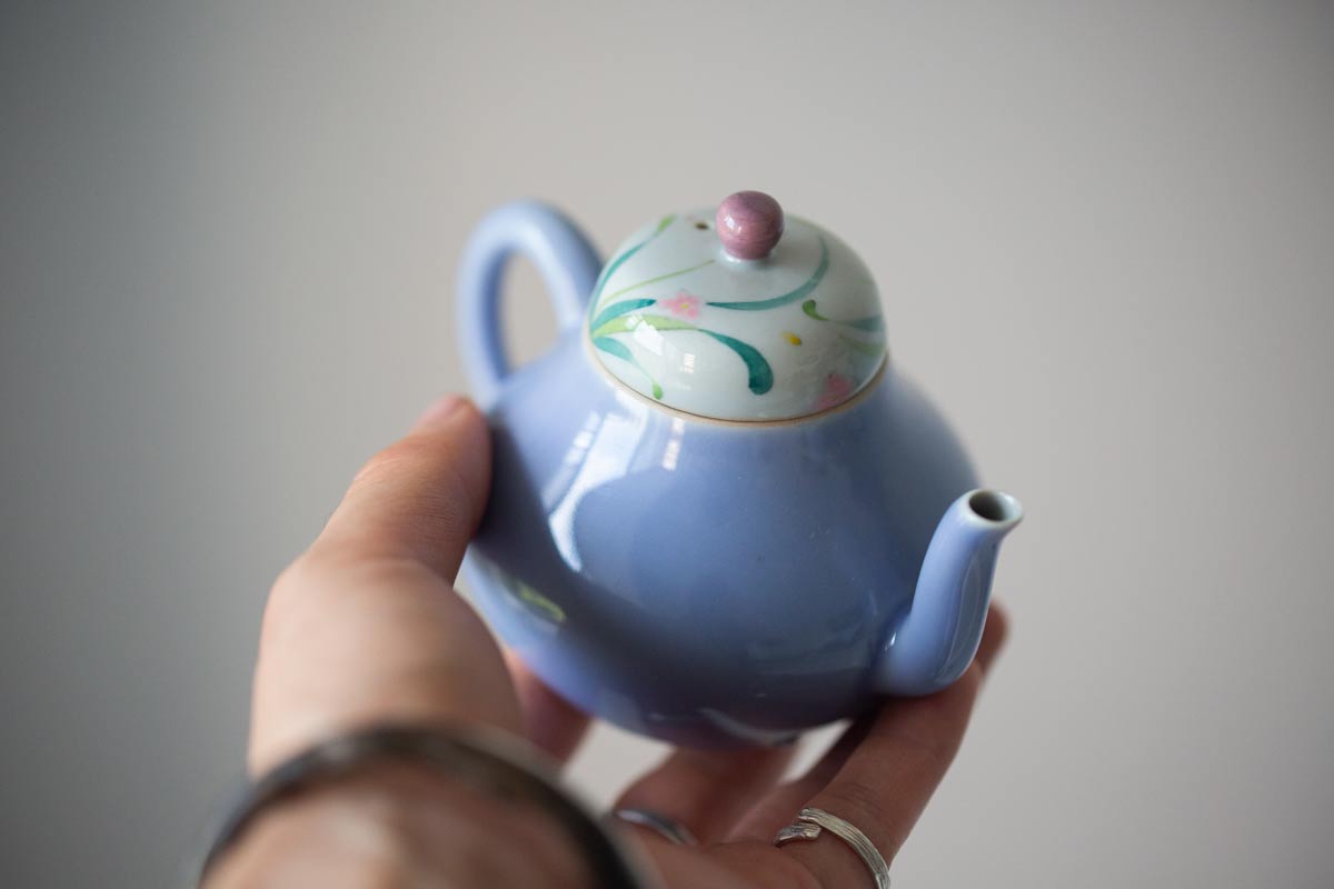 Four Seasons Teapot BITTERLEAF TEAS
