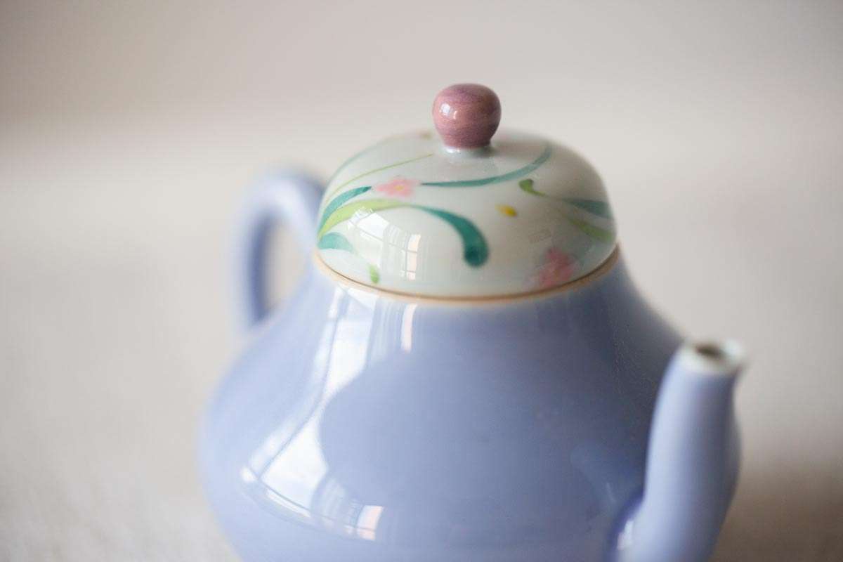 Four Seasons Teapot BITTERLEAF TEAS