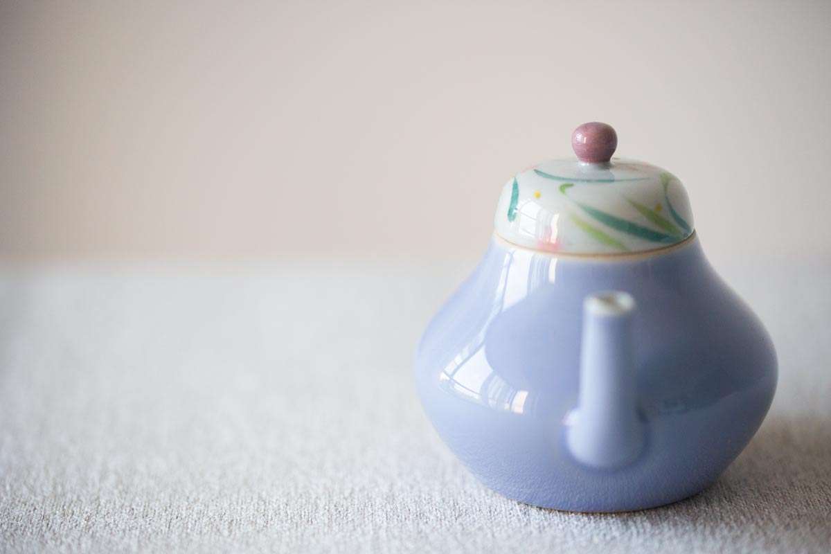 Four Seasons Teapot BITTERLEAF TEAS