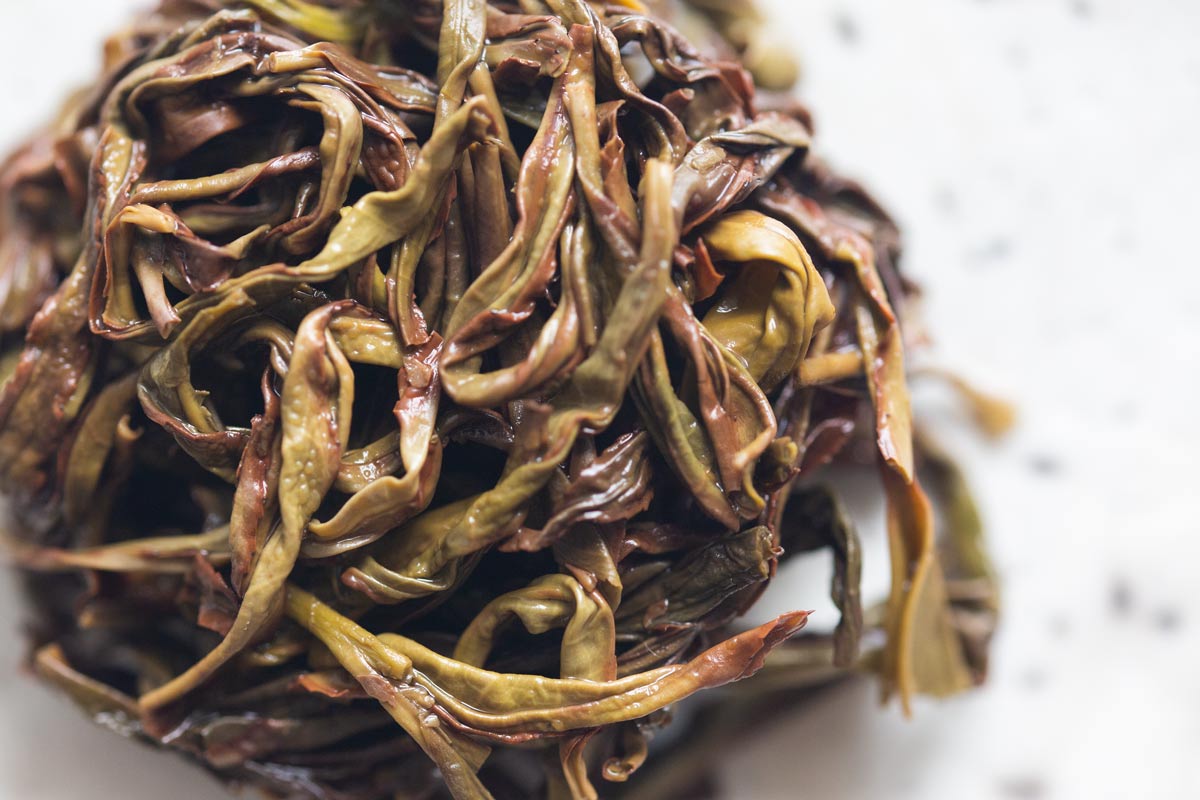 In The Rough 2023 Spring Chahu Songzhong Dancong Oolong BITTERLEAF TEAS