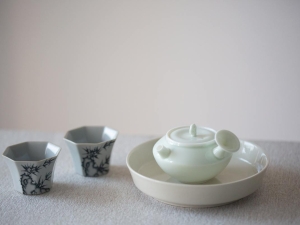lilypad teapot green 7 23 4 | BITTERLEAF TEAS