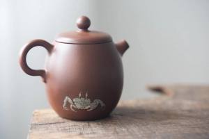 natural-habitat-jianshui-zitao-teapot-crab-1