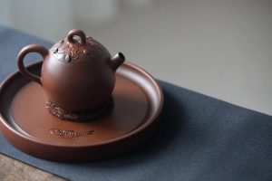 natural-habitat-jianshui-zitao-teapot-lotus-1