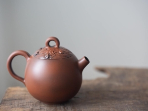 natural habitat jianshui zitao teapot lotus 4 | BITTERLEAF TEAS