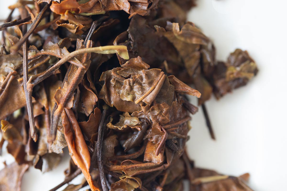 iron-silk-laomane-white-tea-8