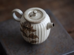 cizhou impression teapot flower 2 | BITTERLEAF TEAS