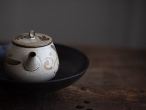 cizhou impression teapot leaf 1 | BITTERLEAF TEAS