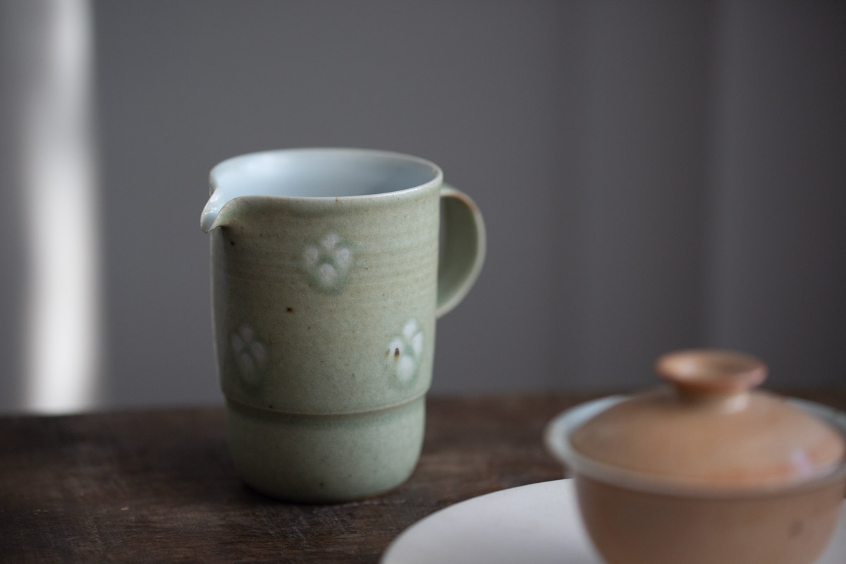 hearth pitcher 13 | BITTERLEAF TEAS hearth pitcher 13 | BITTERLEAF TEAS