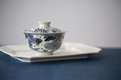 Azure Gaiwan - Fish