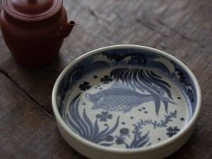 azure qinghua tea tray fish 10 | BITTERLEAF TEAS