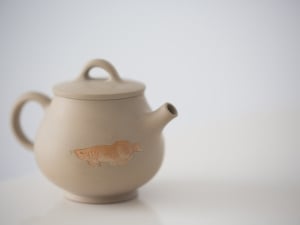 natural habitat jianshui zitao teapot fish 1 | BITTERLEAF TEAS