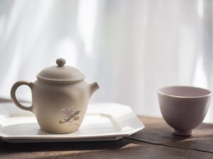 natural habitat jianshui zitao teapot magnolia violet 1 | BITTERLEAF TEAS