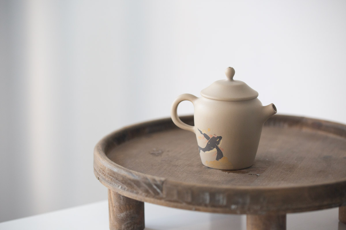 natural habitat jianshui zitao teapot magnolia white whale ride 2 | BITTERLEAF TEAS natural habitat jianshui zitao teapot magnolia white whale ride 2 | BITTERLEAF TEAS