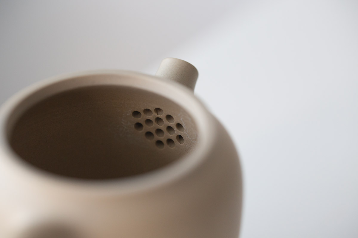 natural habitat jianshui zitao teapot magnolia white whale ride 6 | BITTERLEAF TEAS natural habitat jianshui zitao teapot magnolia white whale ride 6 | BITTERLEAF TEAS