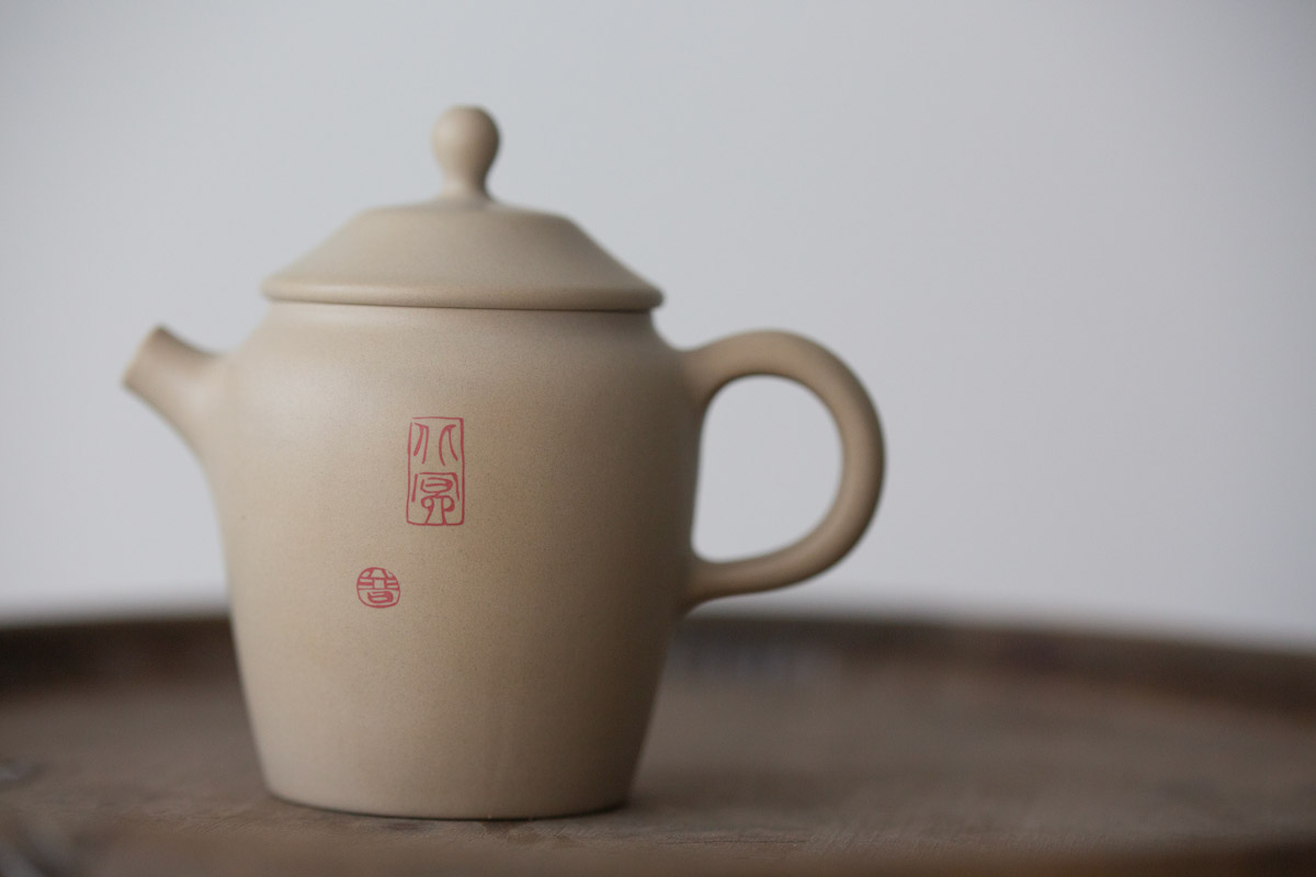 natural habitat jianshui zitao teapot magnolia white whale ride 9 | BITTERLEAF TEAS natural habitat jianshui zitao teapot magnolia white whale ride 9 | BITTERLEAF TEAS