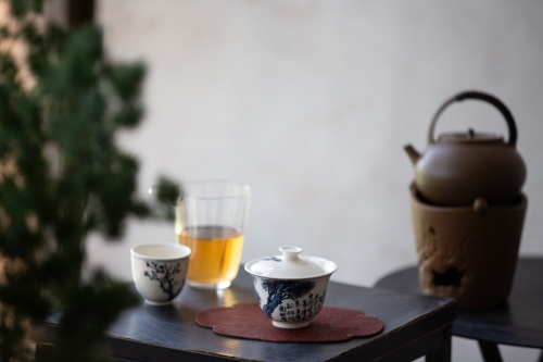 Gilded Qinghua Gaiwan - Image 13
