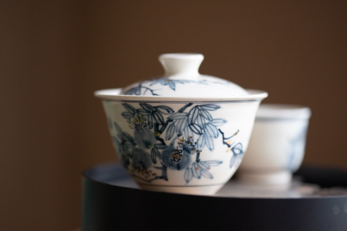 Gilded Qinghua Gaiwan - Pomegranate - Image 4