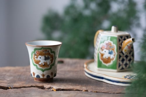 Friends of the Forest Aroma Teacup - Image 1