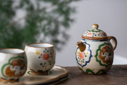 Friends of the Forest Ruyi Teapot - Image 16