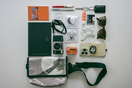 Re-Wrap Puer Paper Messenger Bag