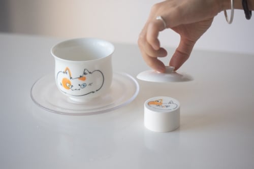 Mischief Lid Holder