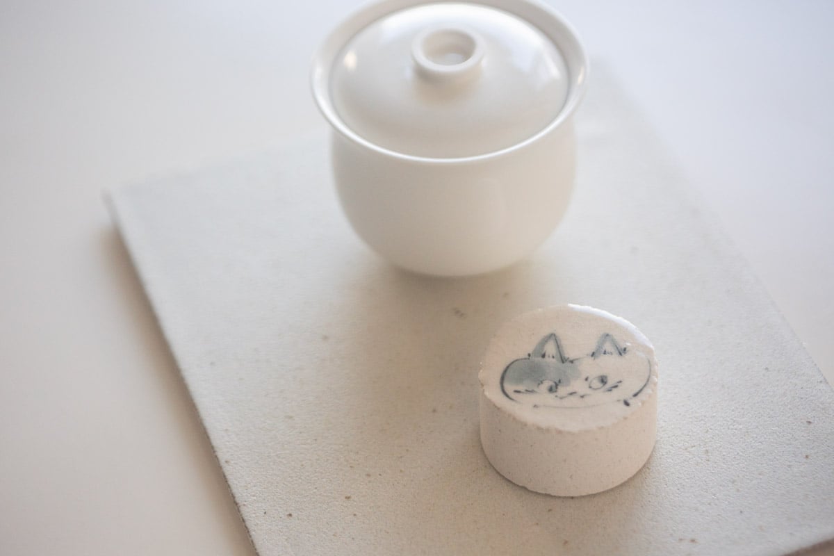 mischief lid holder 7 25 4 | BITTERLEAF TEAS