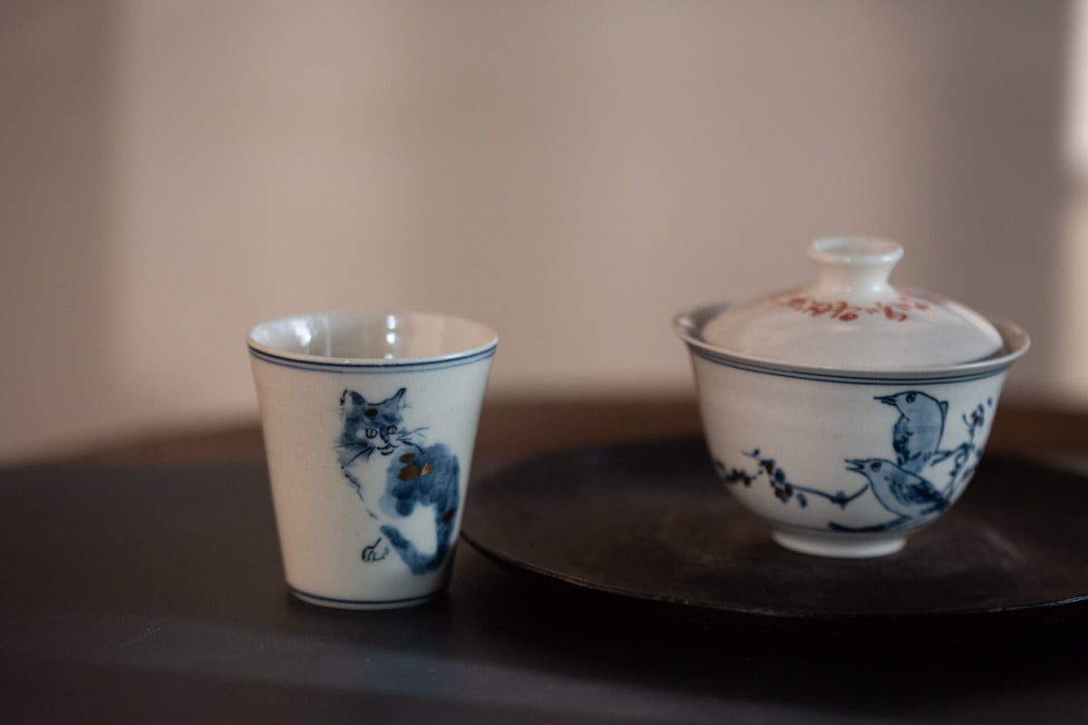 gilded quinghua gaiwan bird 2 | BITTERLEAF TEAS gilded quinghua gaiwan bird 2 | BITTERLEAF TEAS