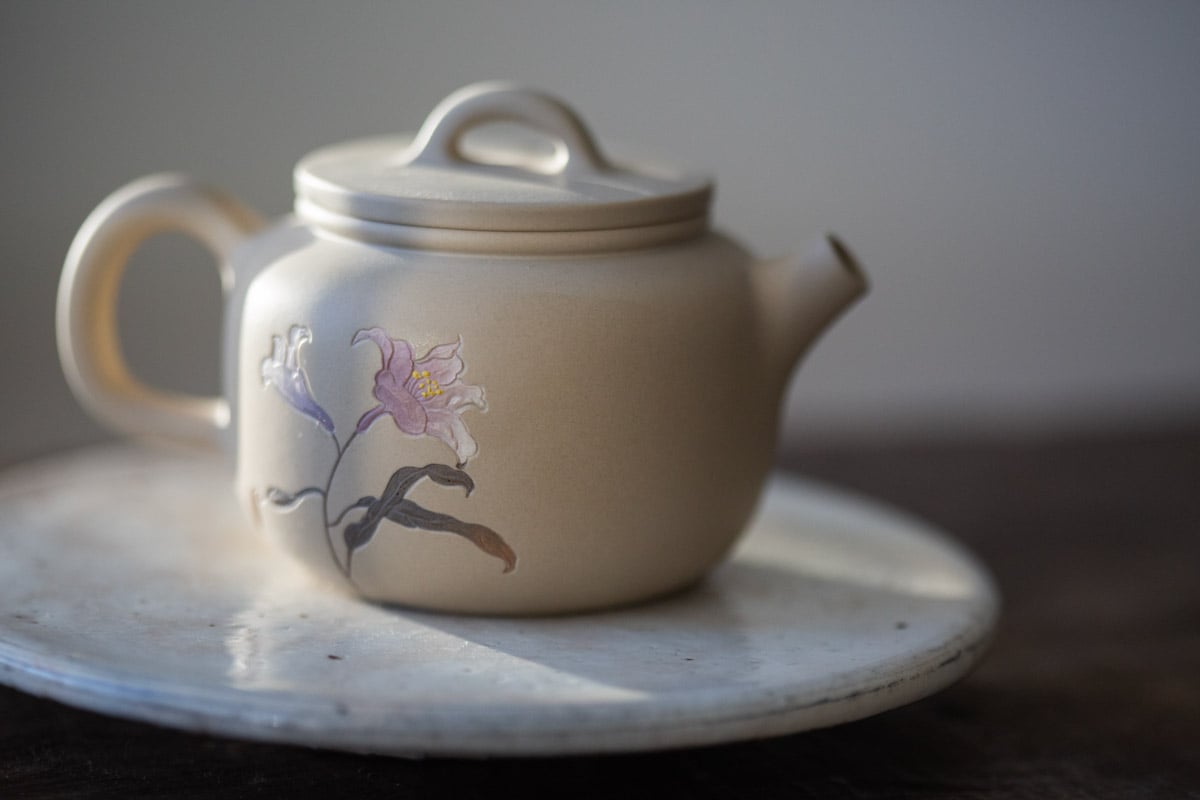 natural habitat jianzhui zitao teapot lily 2 | BITTERLEAF TEAS