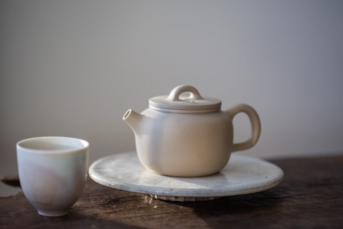 natural habitat jianzhui zitao teapot lily 5 | BITTERLEAF TEAS