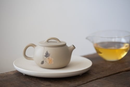 Natural Habitat Jianshui Zitao Teapot - White Peony