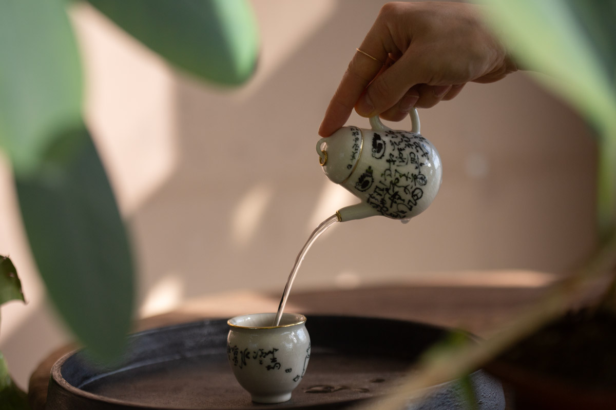 alchemy teapot brass black fish 9 | BITTERLEAF TEAS alchemy teapot brass black fish 9 | BITTERLEAF TEAS