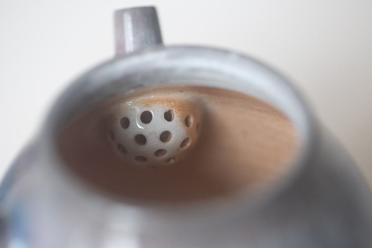chameleon soda ash wood fired teapot ii 11 25 10 | BITTERLEAF TEAS