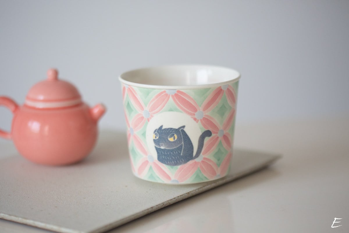 easter egg handwarmer teacup 18 | BITTERLEAF TEAS