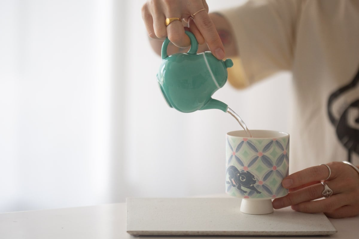 easter egg handwarmer teacup 4 | BITTERLEAF TEAS