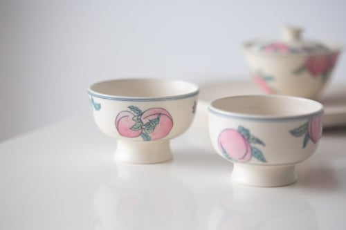 Giant Peach Teacup