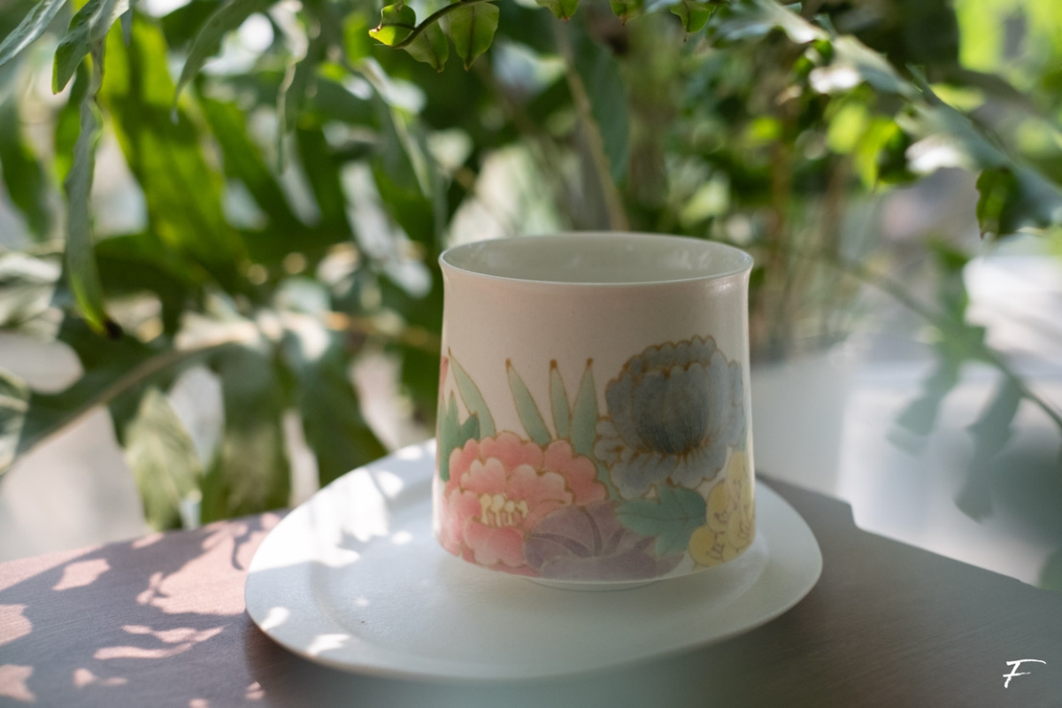 hide seek handwarmer teacup 21 | BITTERLEAF TEAS