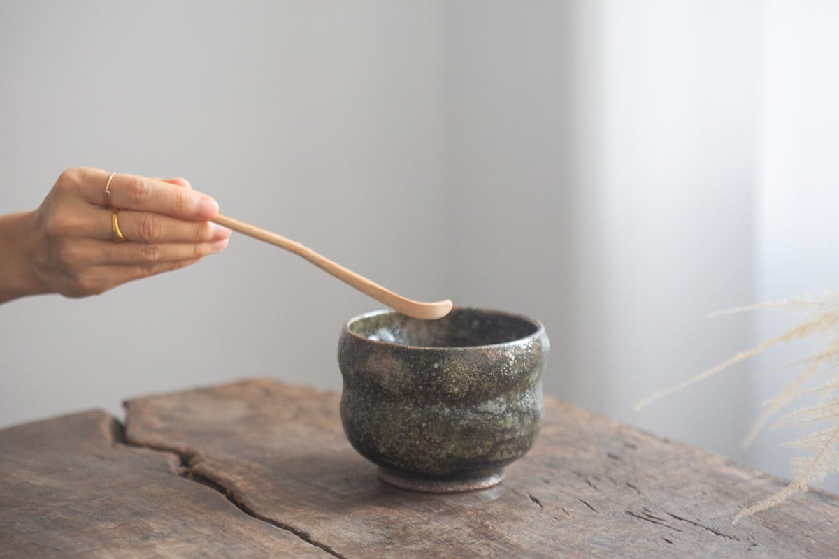 element shino glaze matcha bowl 42 | BITTERLEAF TEAS element shino glaze matcha bowl 42 | BITTERLEAF TEAS