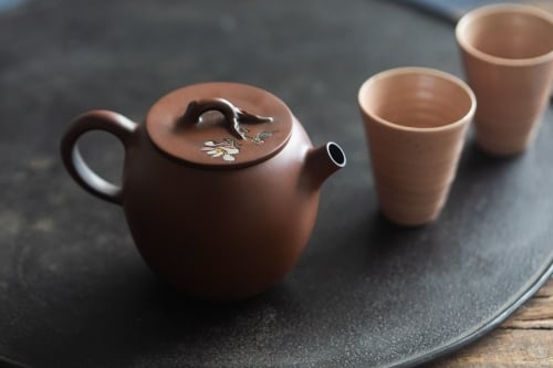 Natural Habitat Jianshui Zitao Teapot - Magnolia
