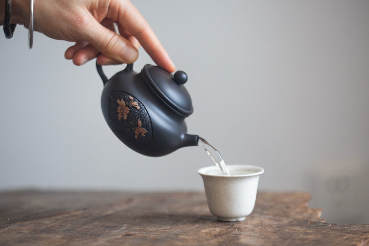 natural habitat jianshui zitao teapot rhododendron 9 25 10 | BITTERLEAF TEAS